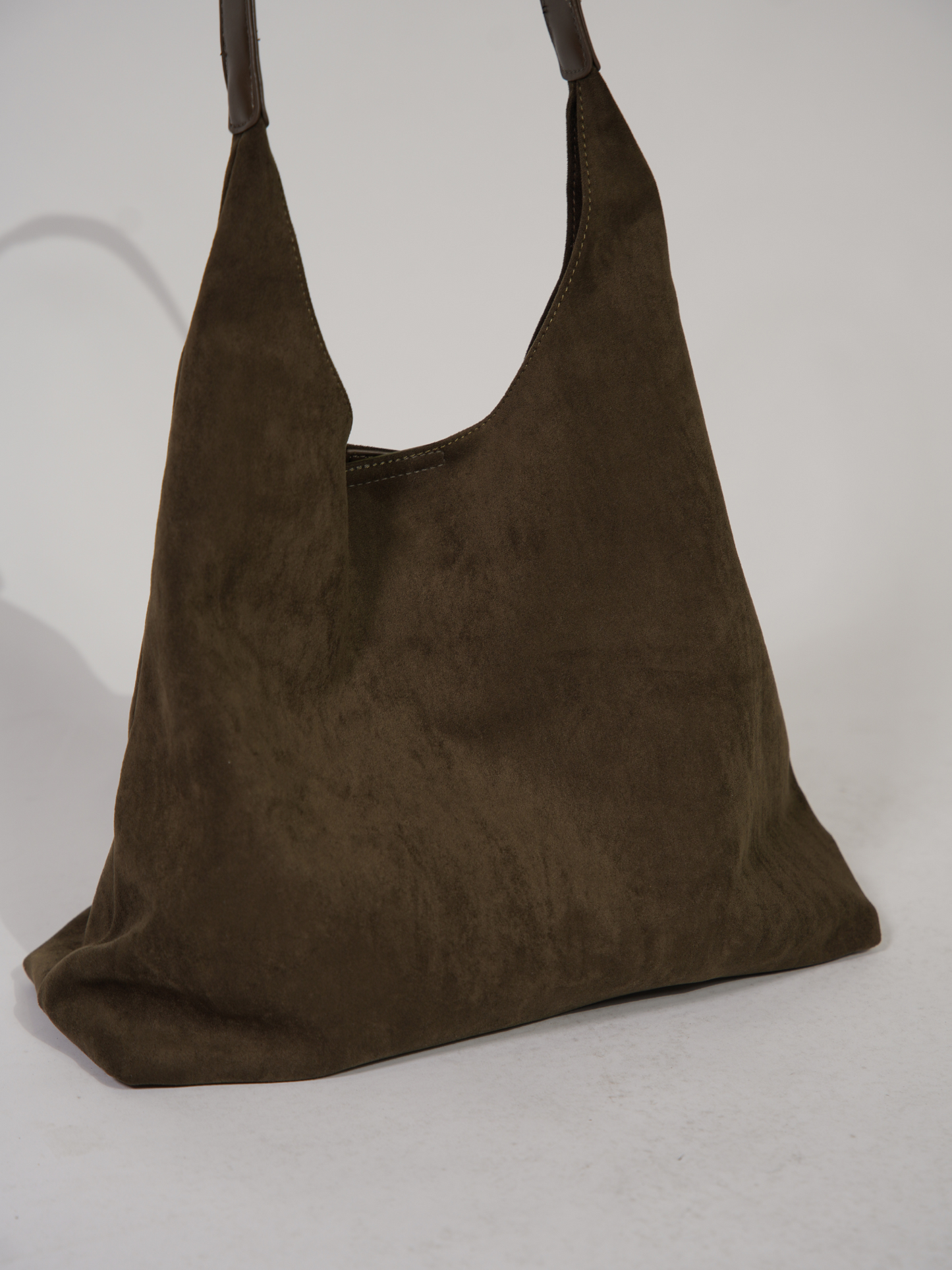 Tote Bag aus Wildleder für den Alltag