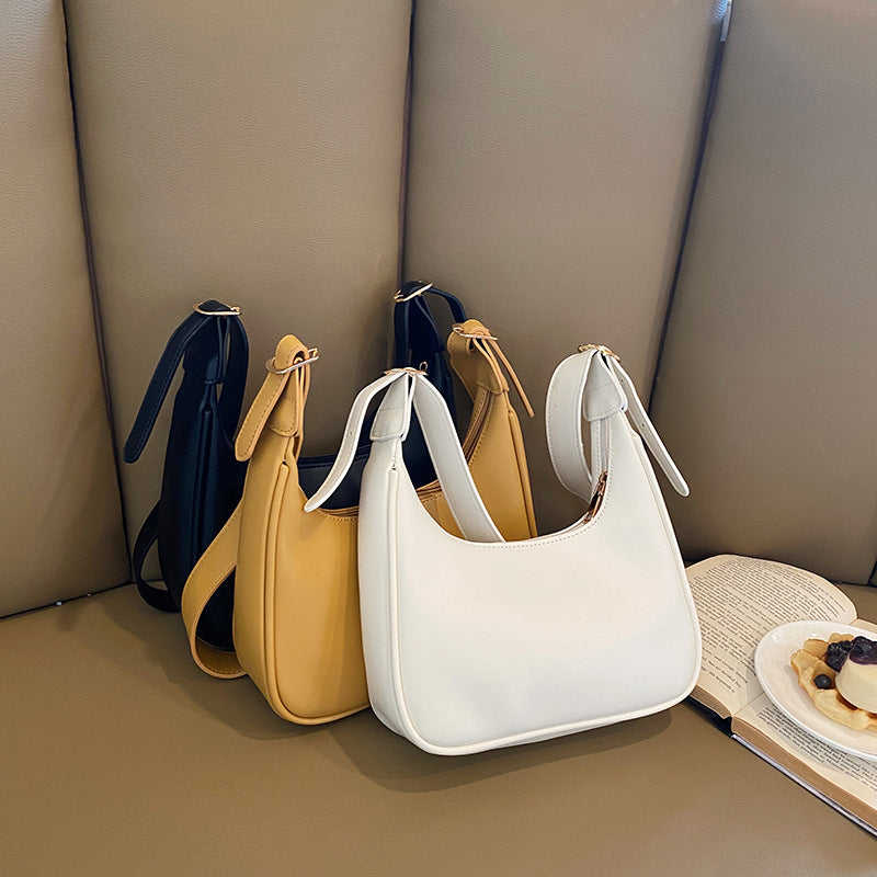 Celeste | Halbmond-Tasche