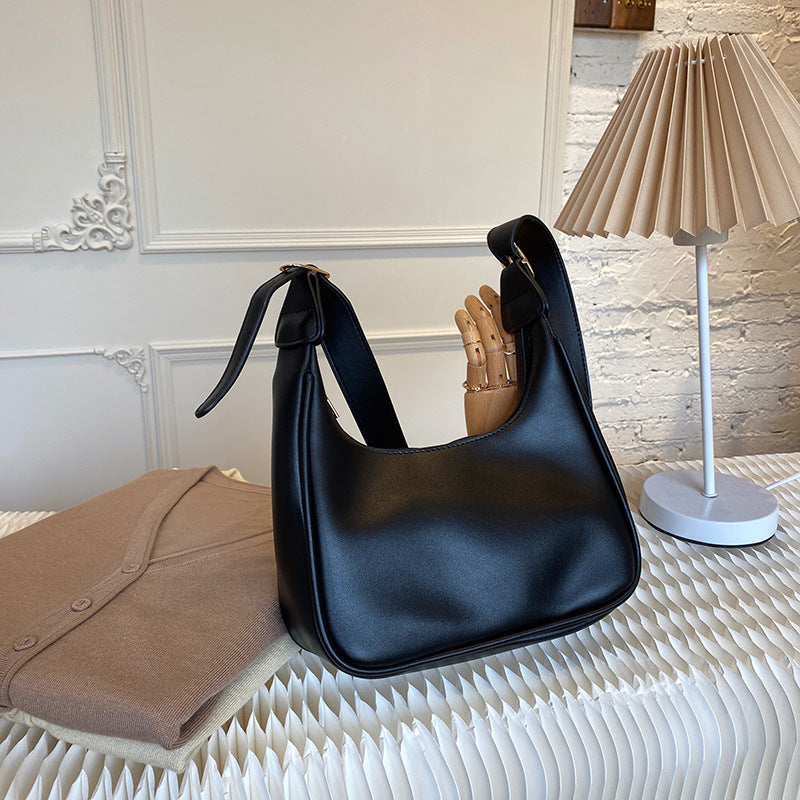 Celeste | Halbmond-Tasche