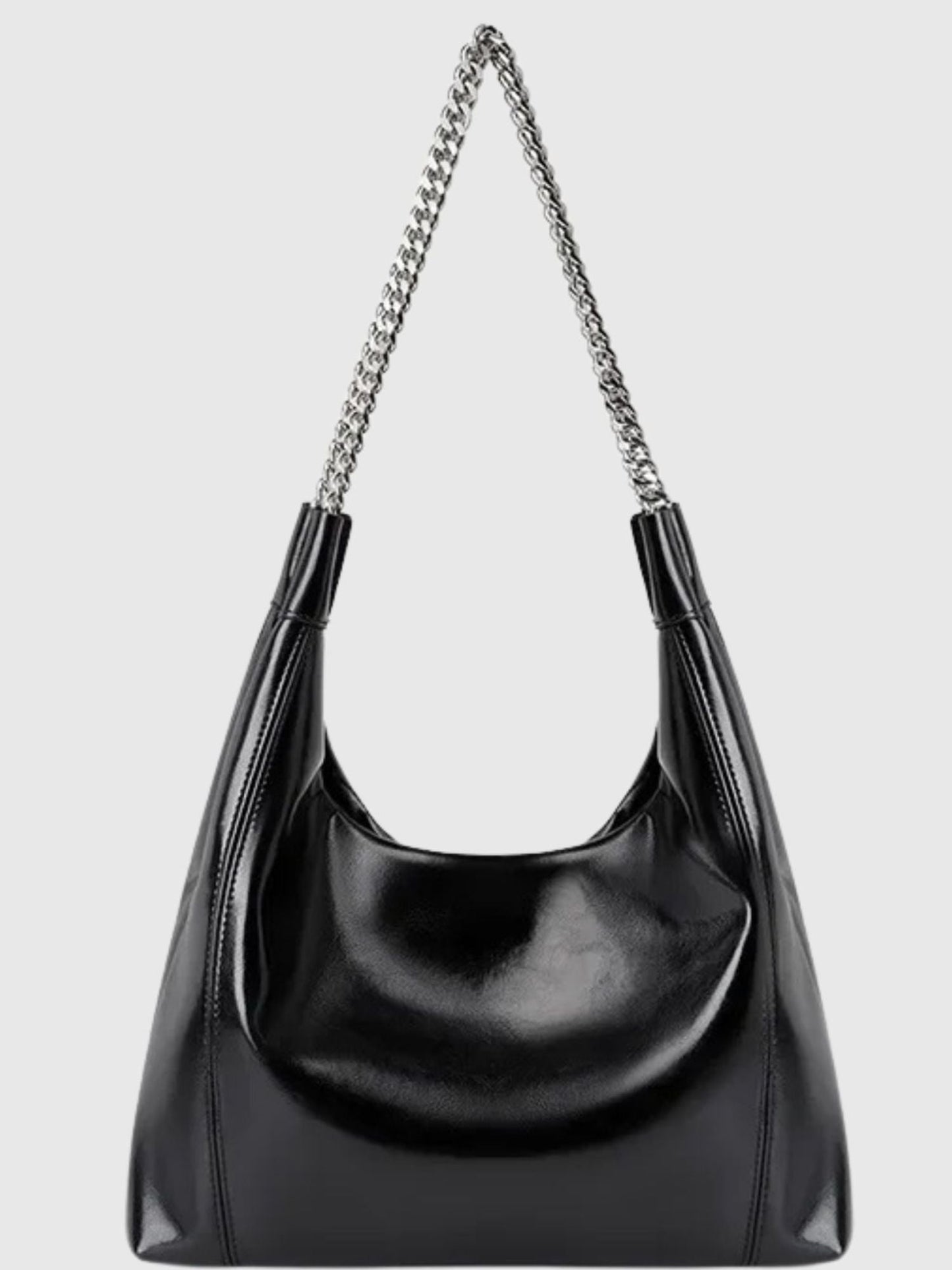 Schicke Tote mit Kette