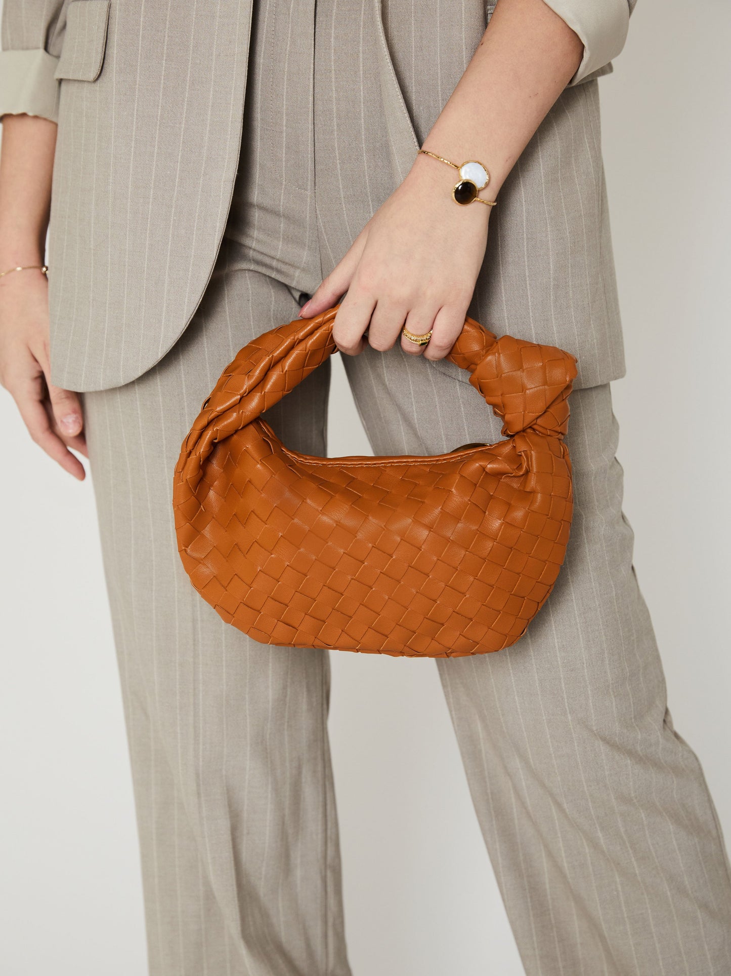 Mini-Ledertasche für den Alltag - Kamel