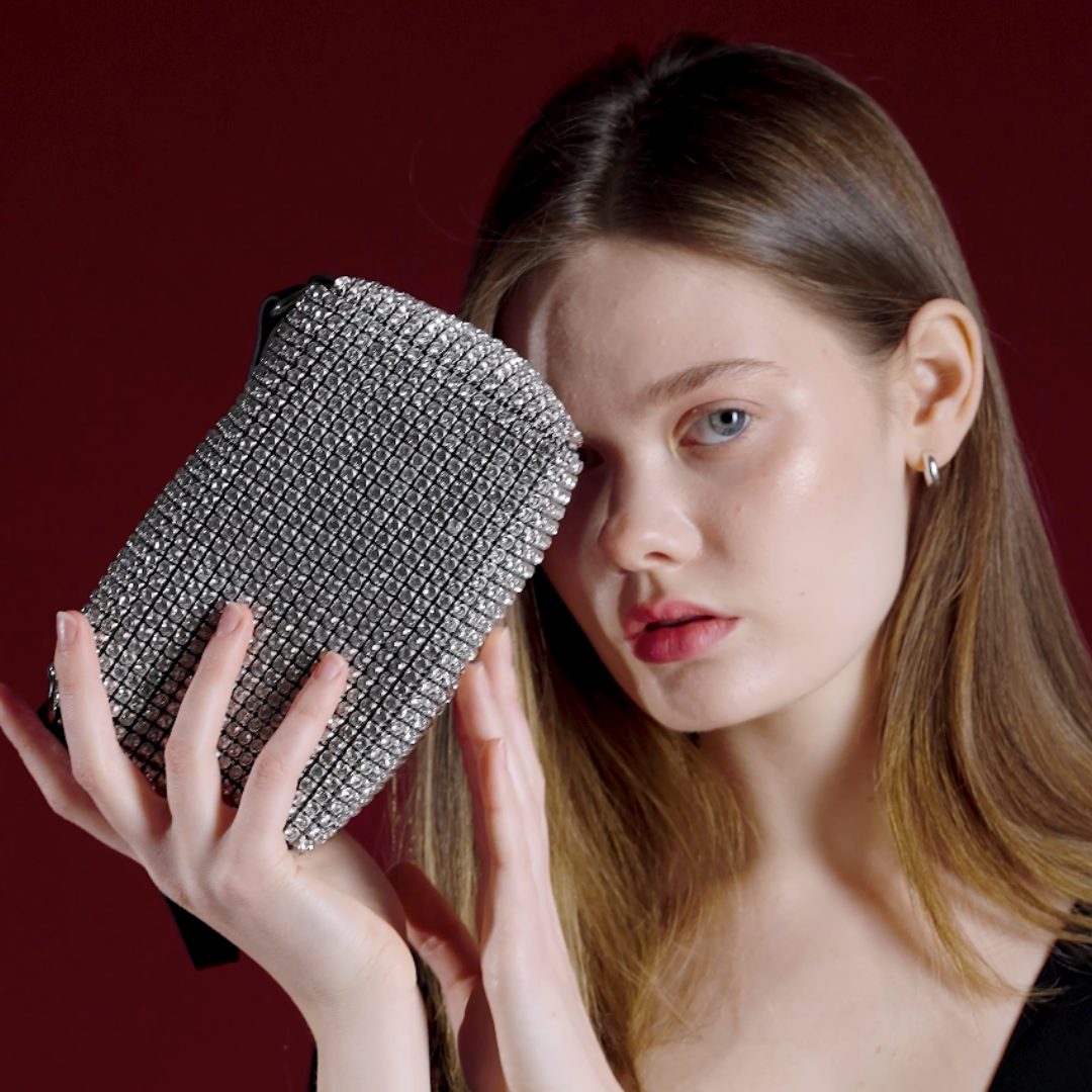 Alexa – Handtasche mit funkelnden Strasssteinen