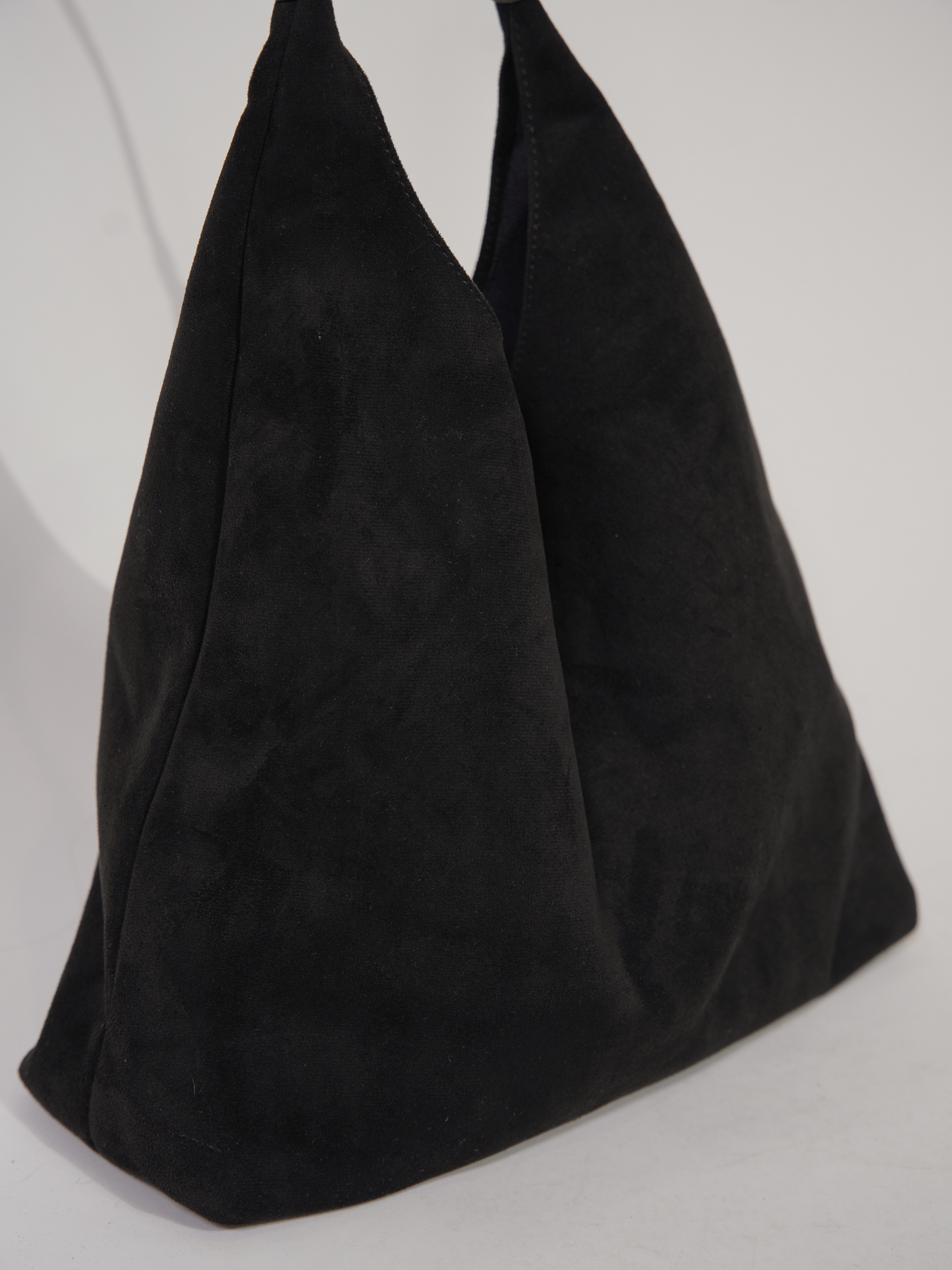 Tote Bag aus Wildleder für den Alltag