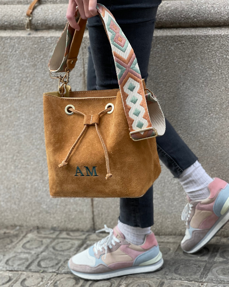 Bouler Wildleder Kamel Tasche