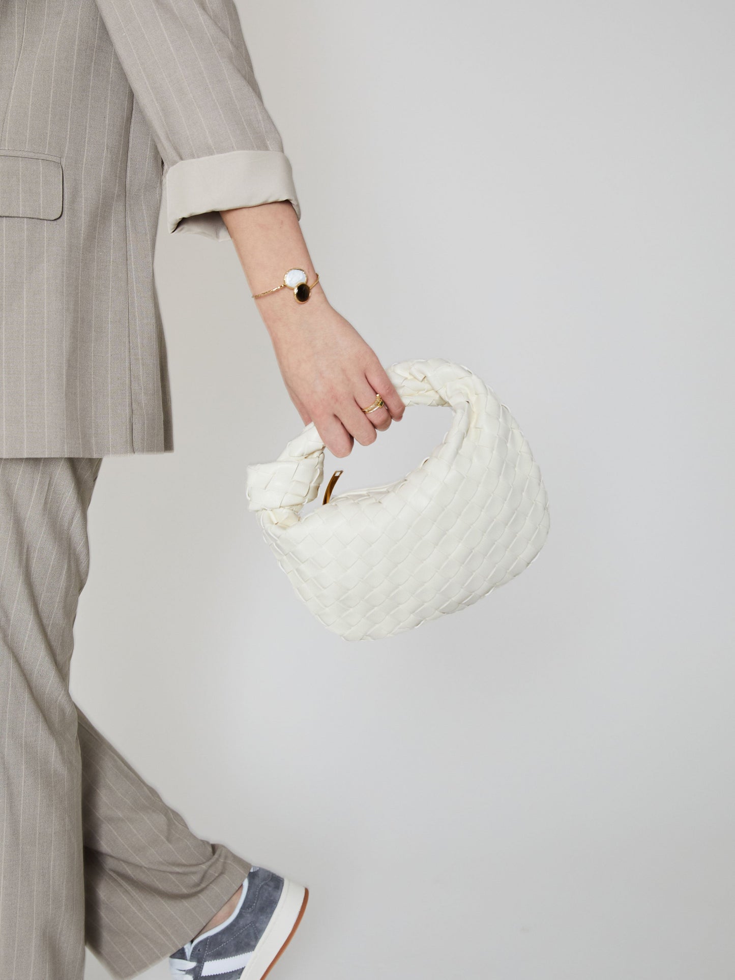 Mini-Ledertasche für den Alltag - Weiß
