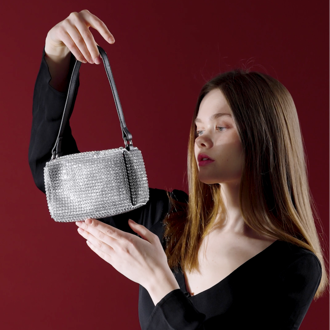 Alexa – Handtasche mit funkelnden Strasssteinen