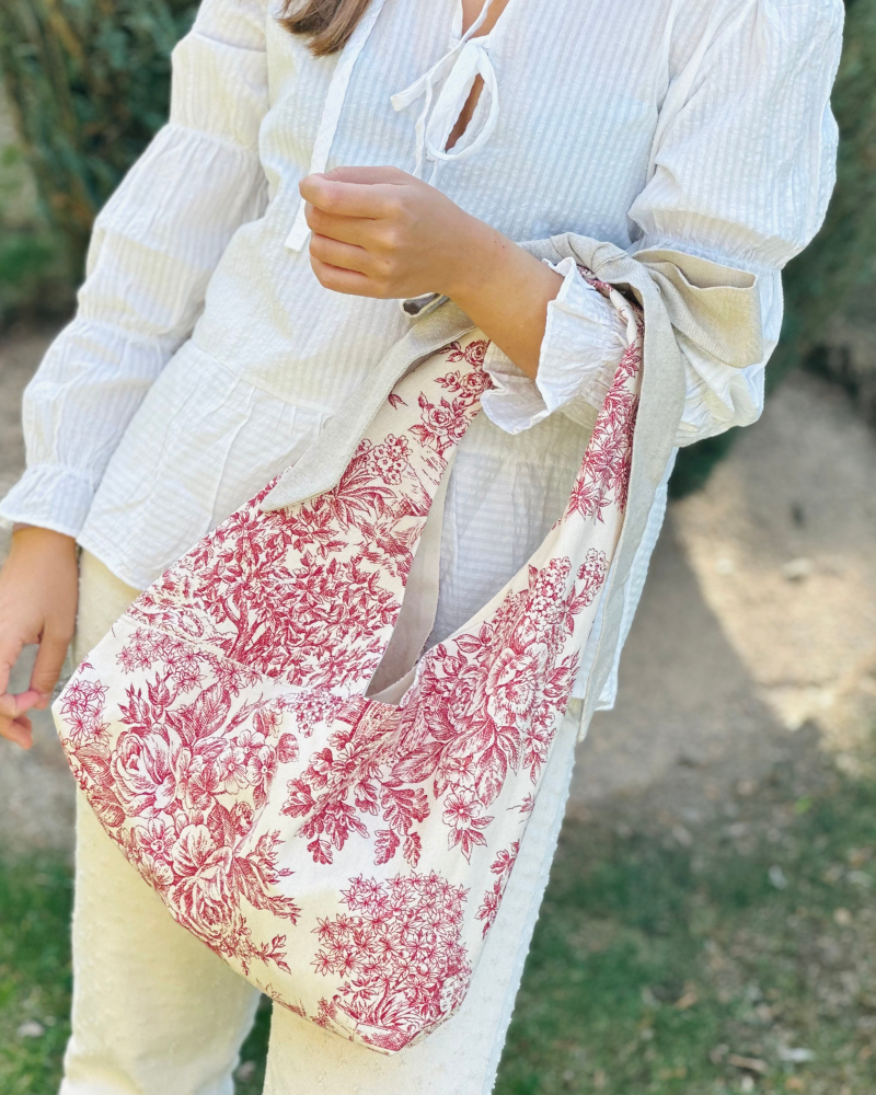 Handtasche aus Toile de Jouy mit Spitze