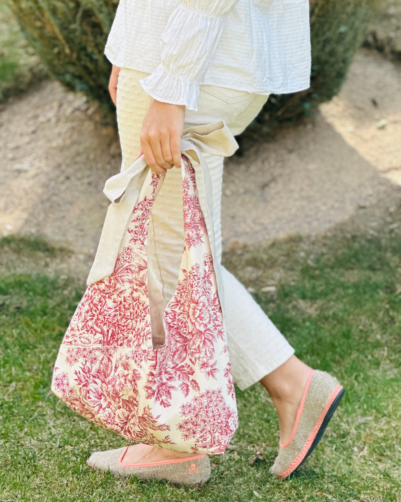 Handtasche aus Toile de Jouy mit Spitze