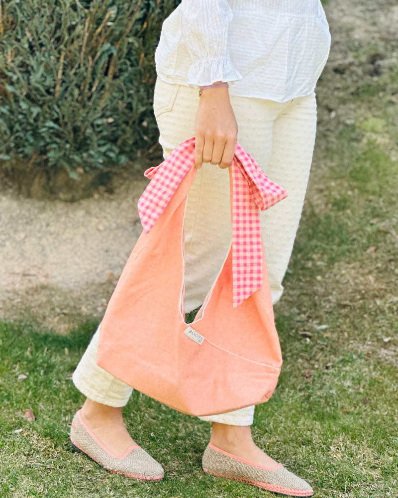 Orange Handtasche aus Spitze