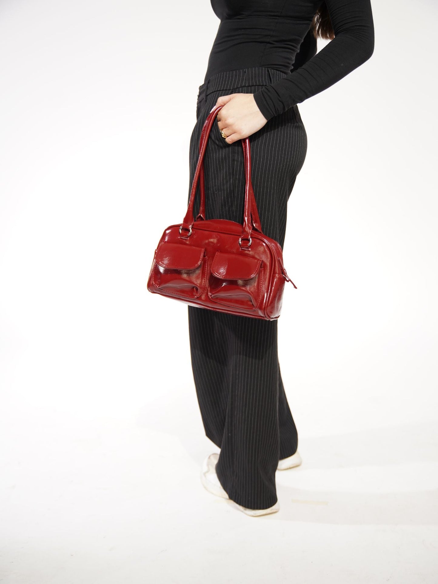 Schlanke Ledertasche für den Alltag