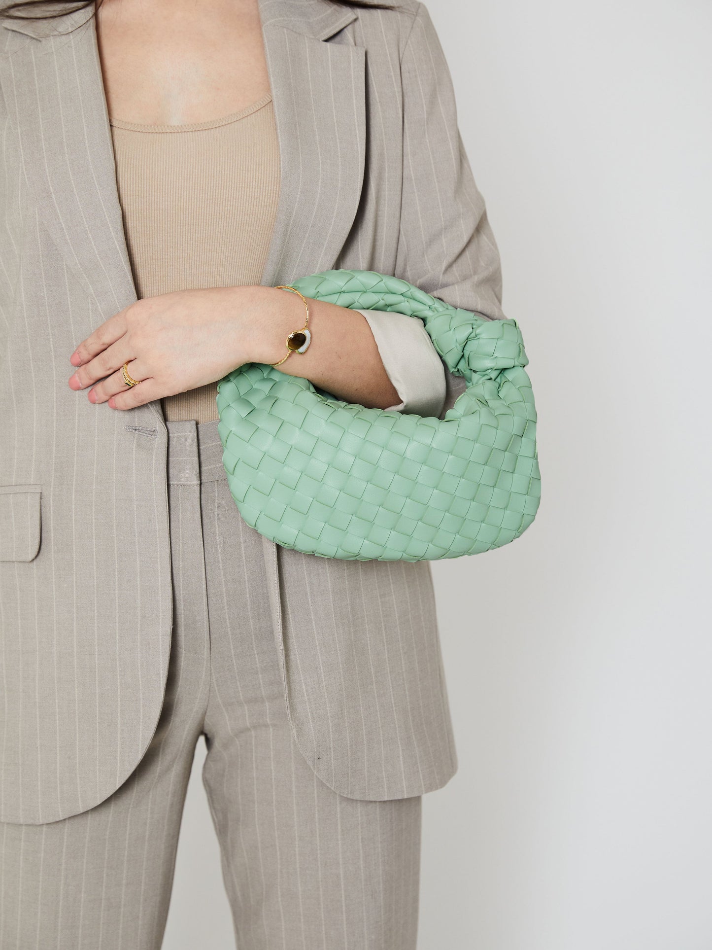 Mini-Ledertasche für den Alltag - Seeschaumgrün