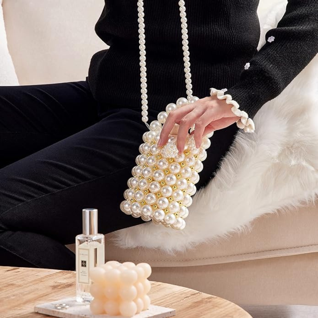 Fevia – Schultertasche mit Perlenbesatz
