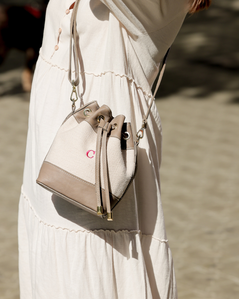 Taupefarbene Charlotte-Tasche
