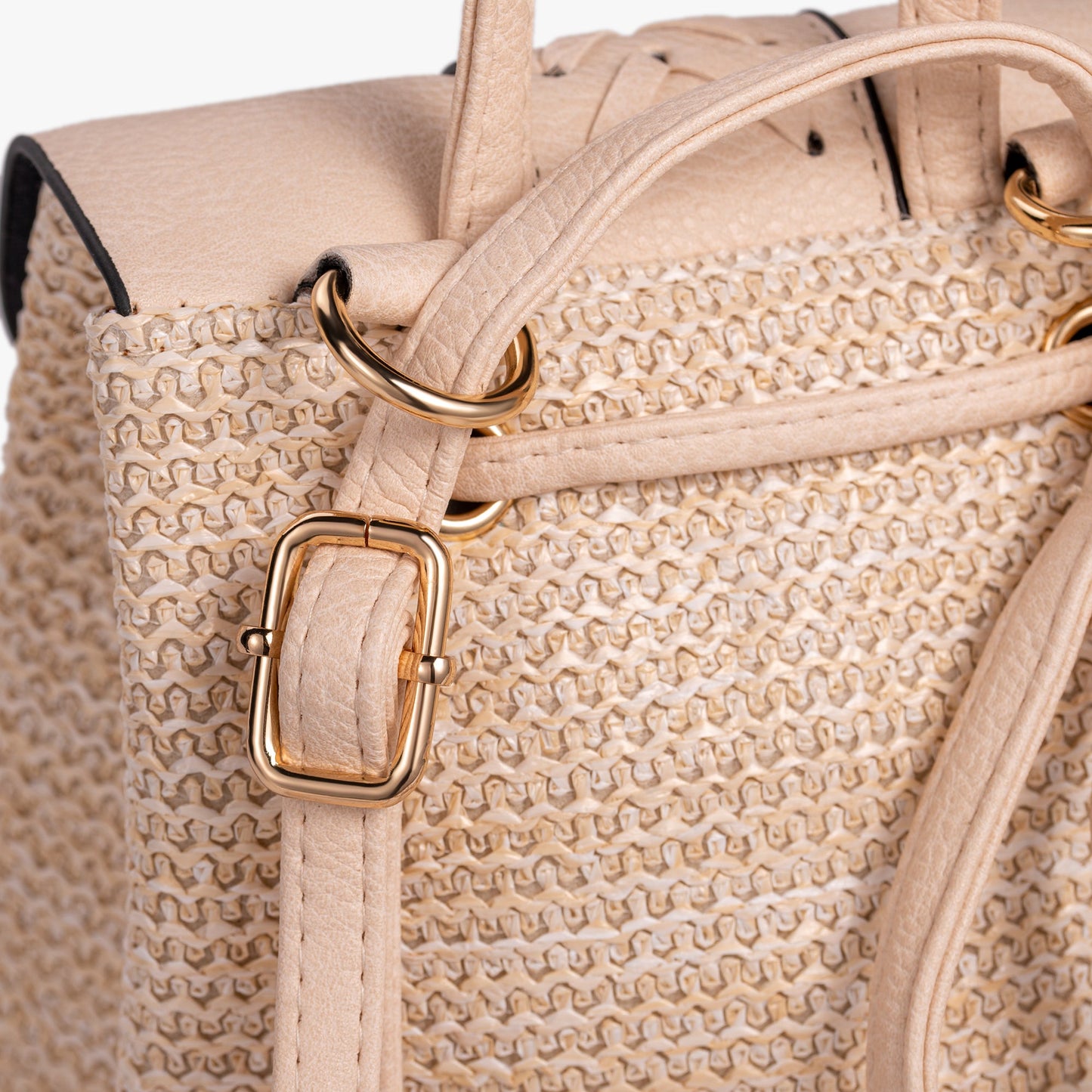 Rucksack aus Stroh mit Quaste