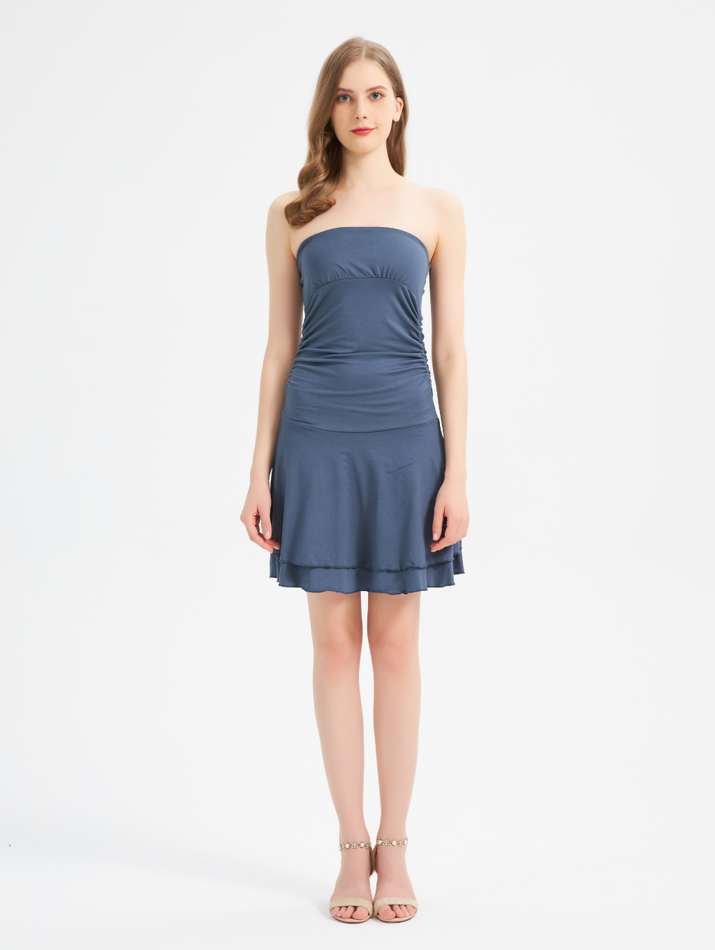 Rückenfreies Tube-Kleid mit Kristallen