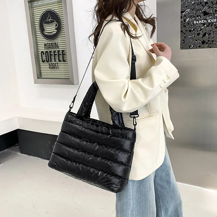 Puffertasche aus Satin