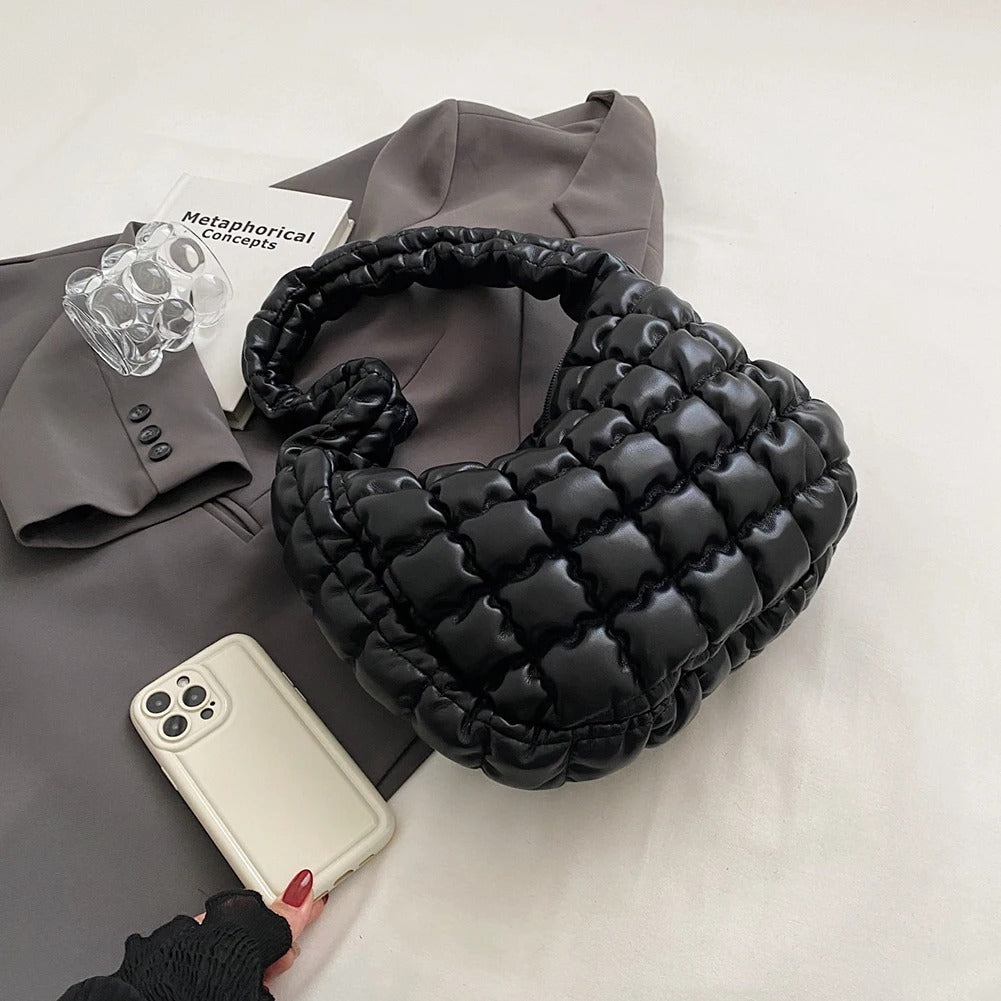Scrunchie-Hobo-Tasche aus veganem Leder