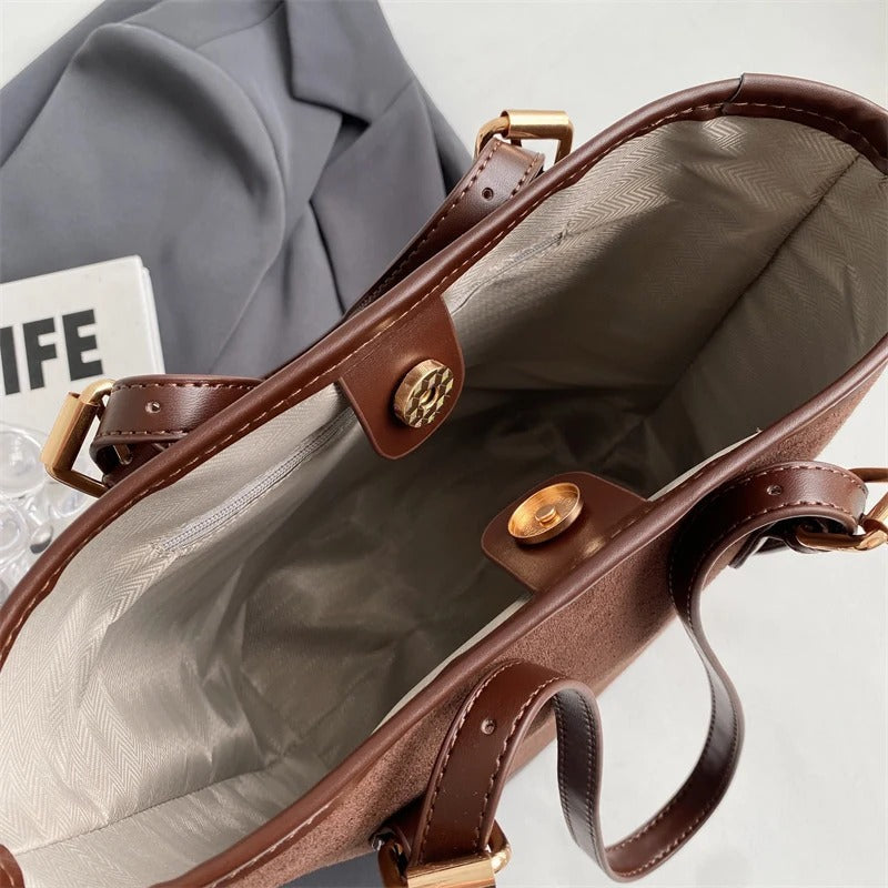 Eimertasche aus Wildleder im Vintage-Stil