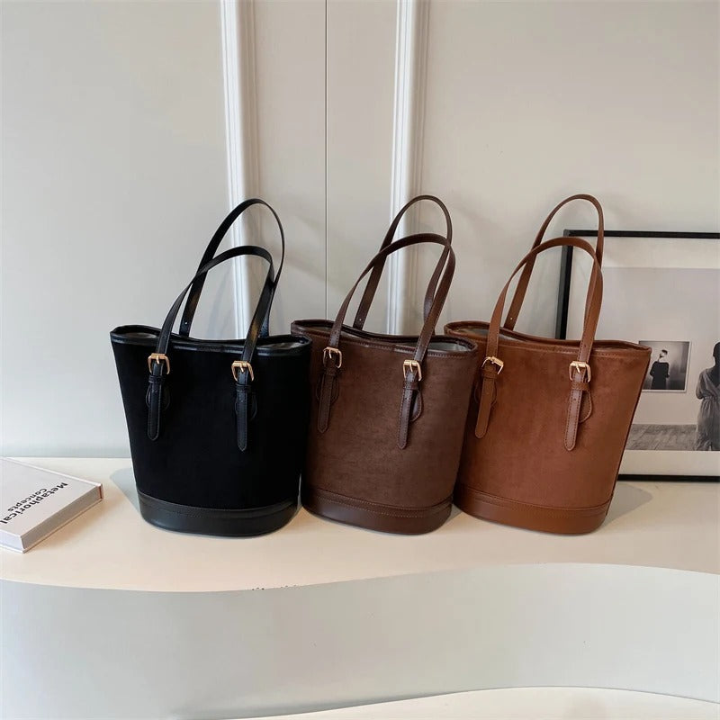 Eimertasche aus Wildleder im Vintage-Stil