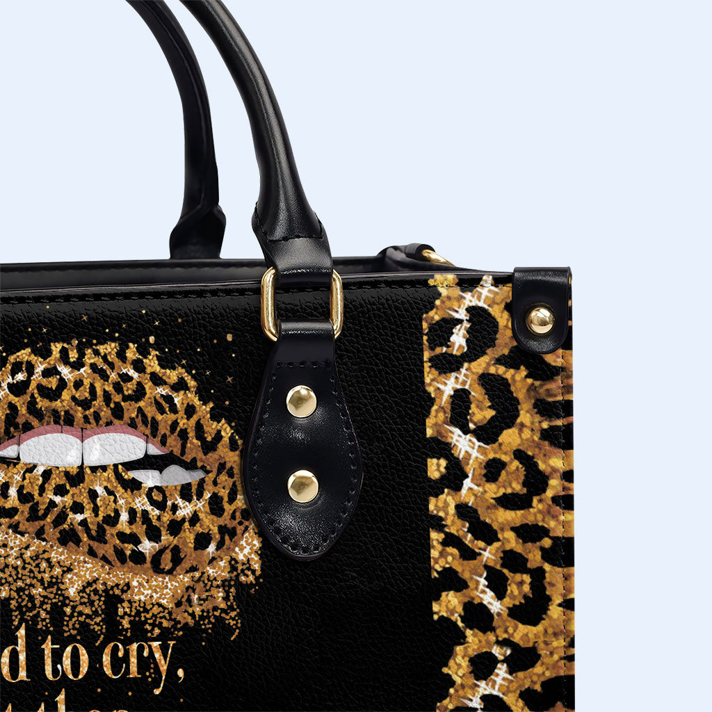 Remembered I Am Strong - Personalisierte Lederhandtasche - DB40