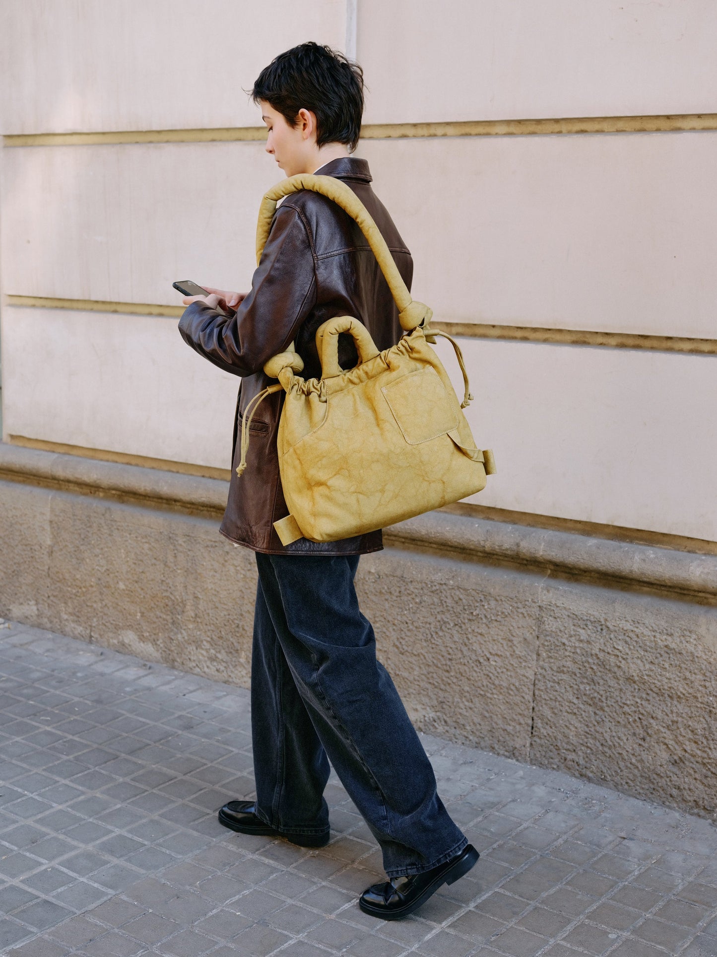 Ona gewaschene Tasche
