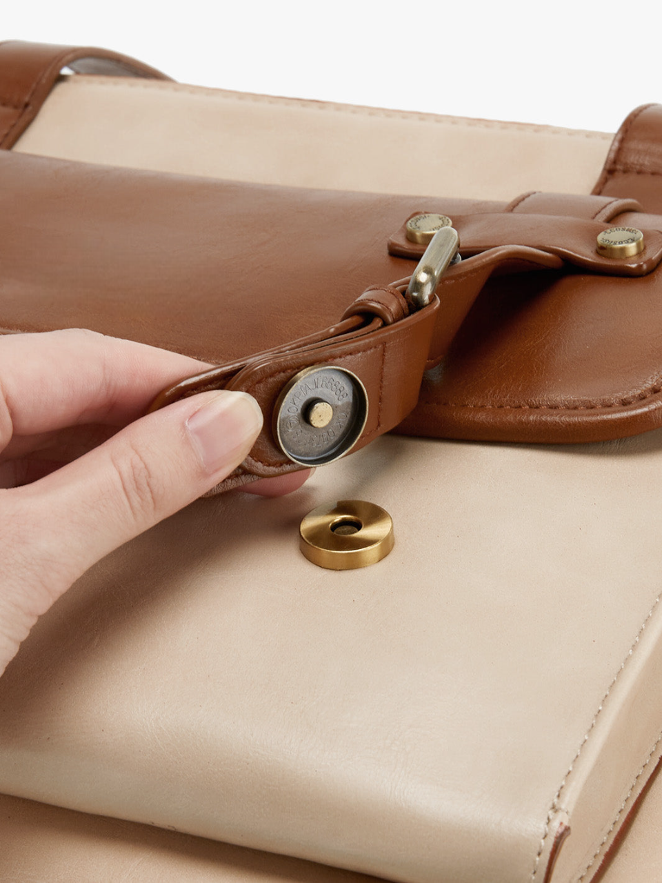 Olivias klassische Laptop-Handtasche aus veganem Leder