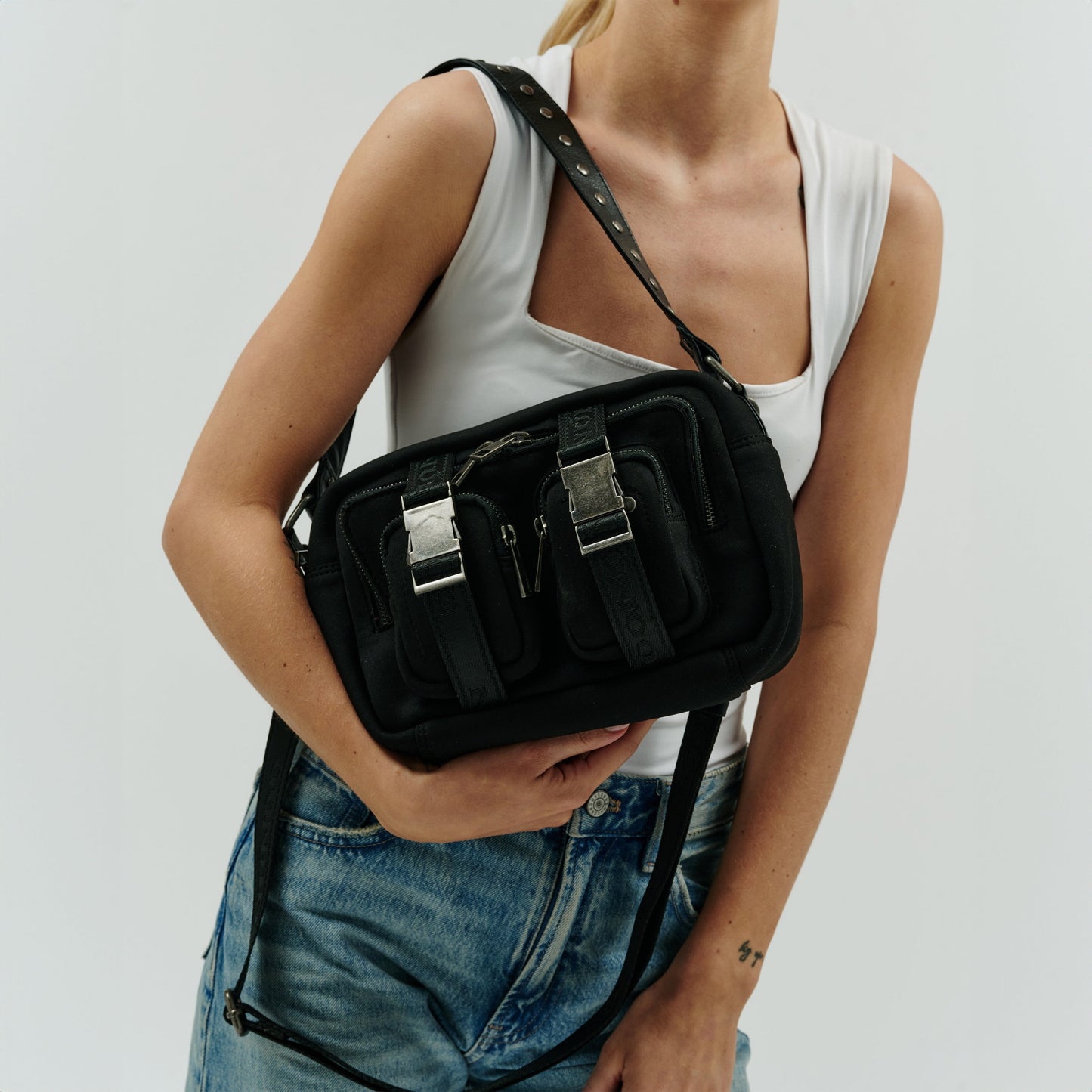 Ellie Buckle Scuba Black w. Antique Silver