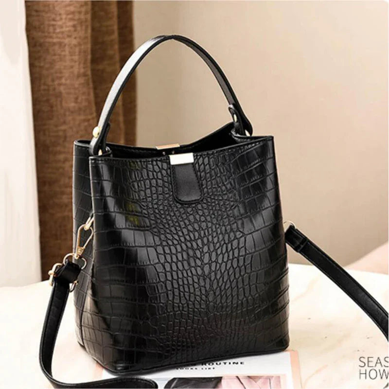 OZI A4 HANDTASCHEN