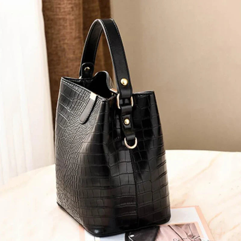 OZI A4 HANDTASCHEN
