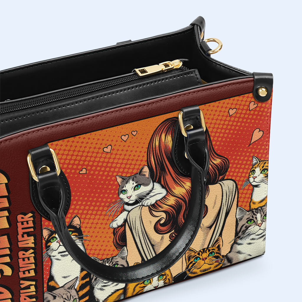 Und sie lebte glücklich bis ans Ende ihrer Tage – Rot – Personalisierte Lederhandtasche für Katzenliebhaber – LL04RED