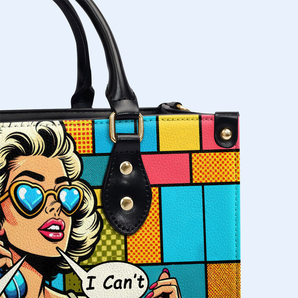Busy Doing Mom Stuff - Personalisierte Lederhandtasche - MM06