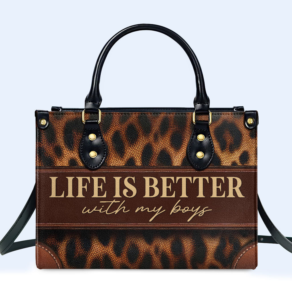 Das Leben ist besser mit meinen Jungs - Personalisierte Lederhandtasche - MM30