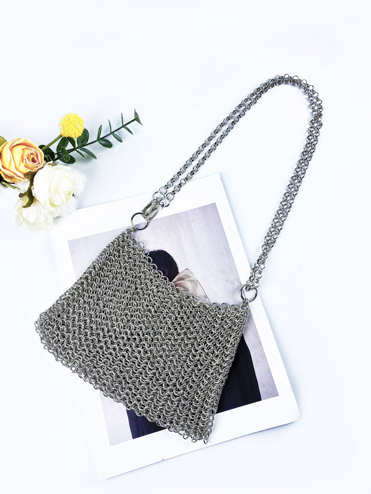 Handgewebte Schultertasche mit Fischschuppenmuster