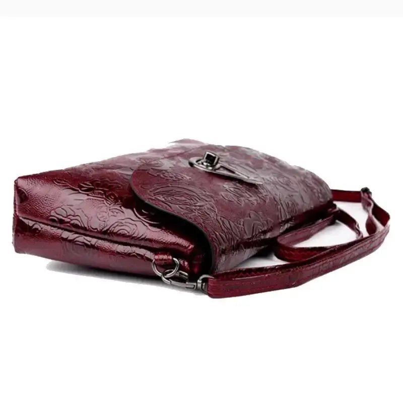 OZI A3 HANDTASCHEN