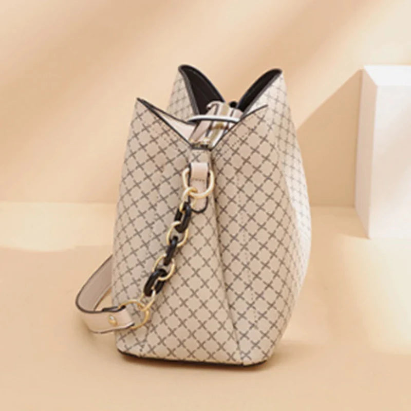 OZI A8 HANDTASCHEN