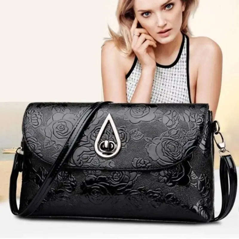 OZI A3 HANDTASCHEN