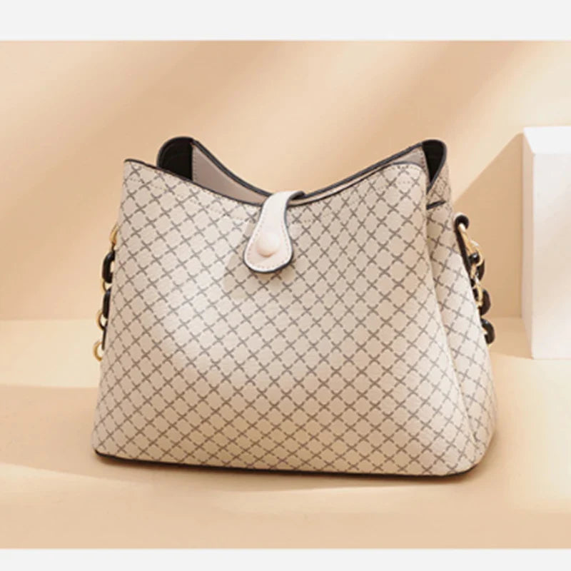 OZI A8 HANDTASCHEN