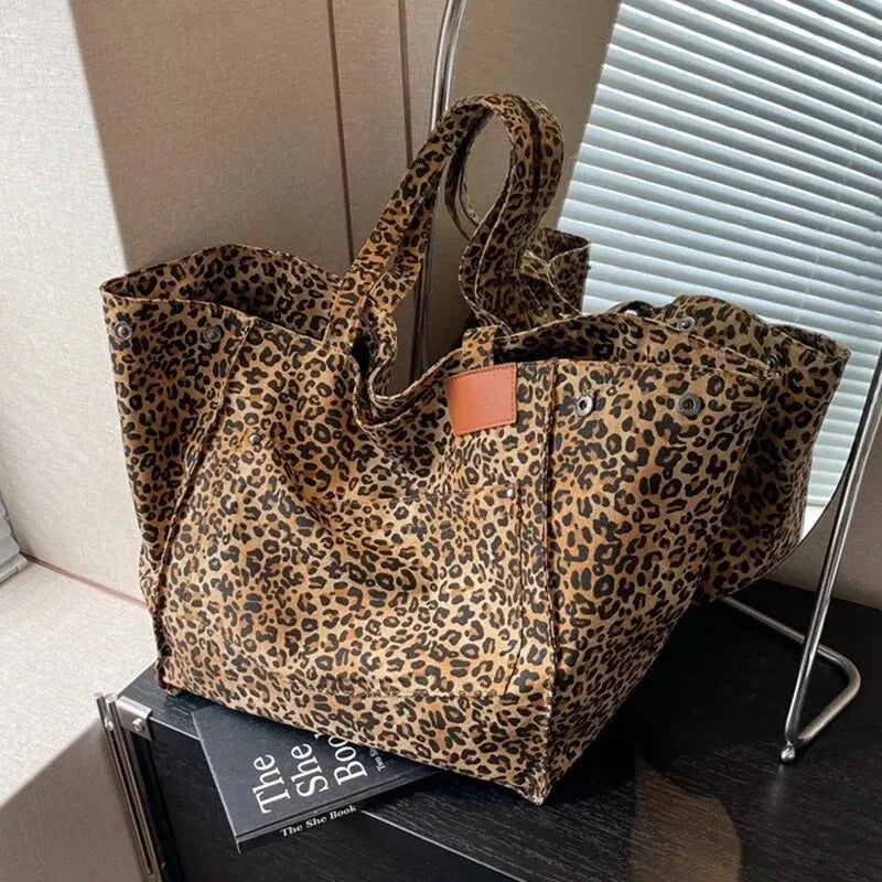 OZI A6 HANDTASCHEN