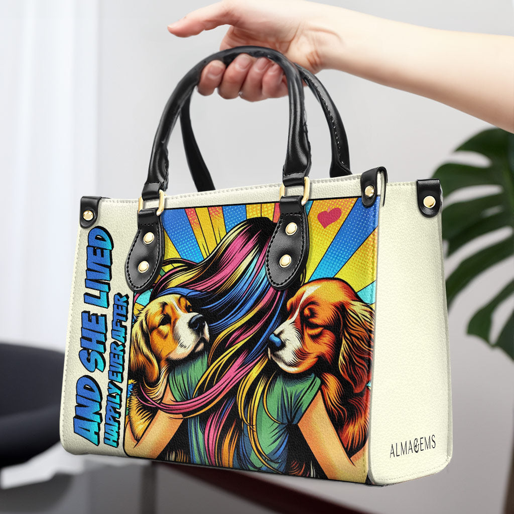 Und sie lebte glücklich bis an ihr Lebensende - Personalisierte Lederhandtasche für Hundeliebhaber - LL05