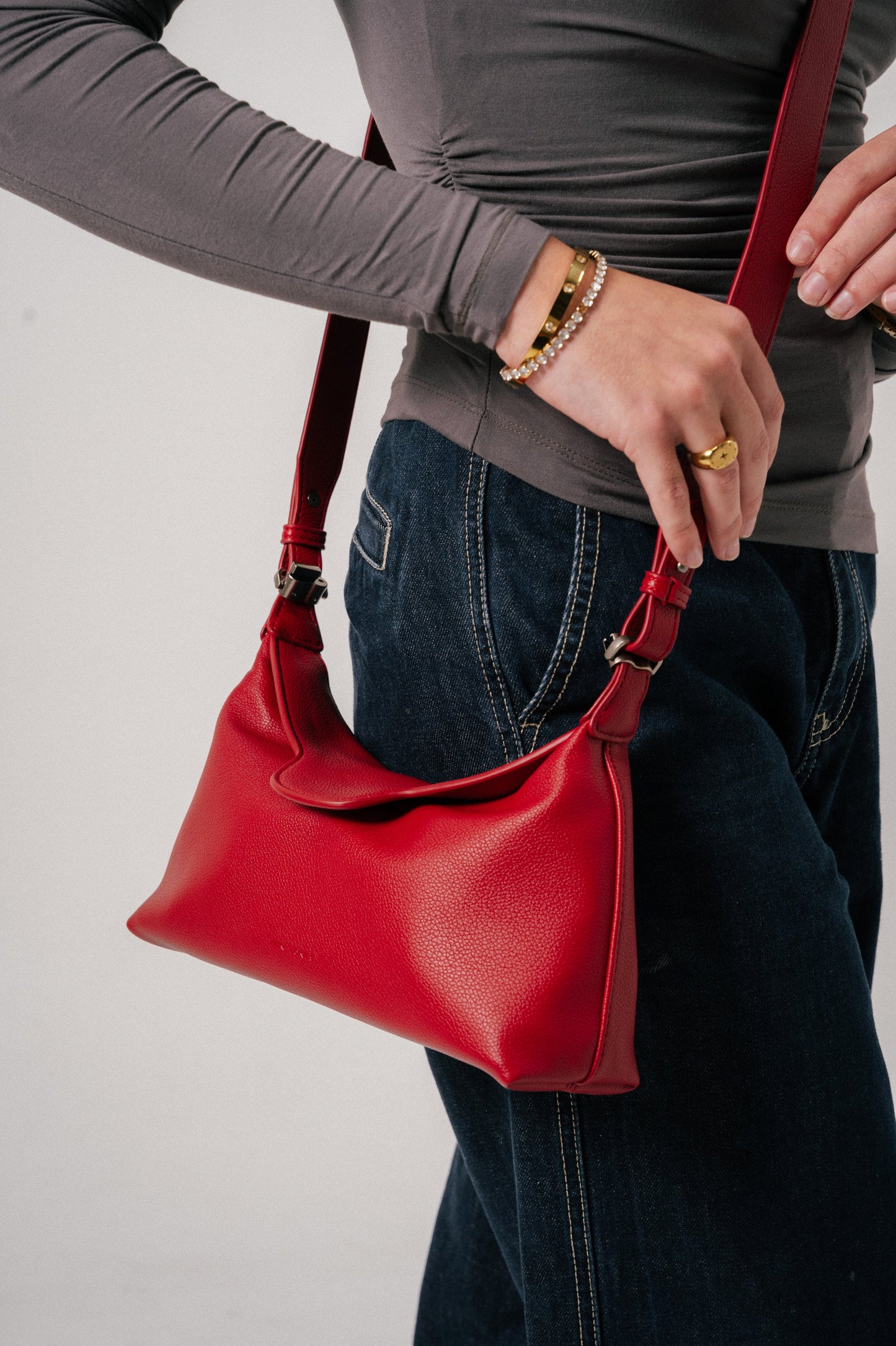Aurelia Hobo Bag Kirschpflaume Rot