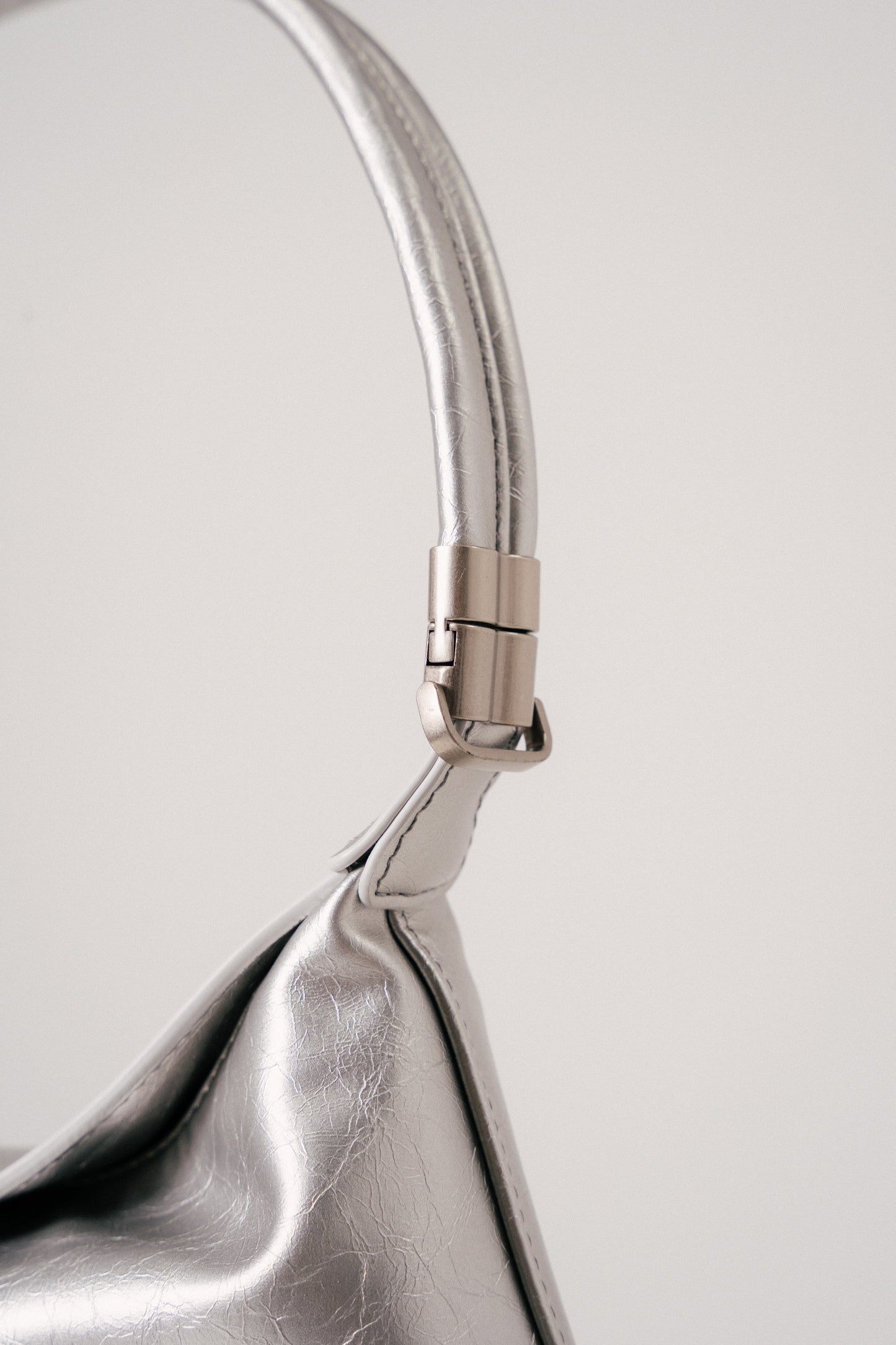 Hobo-Tasche „Aurelia“ in Silber