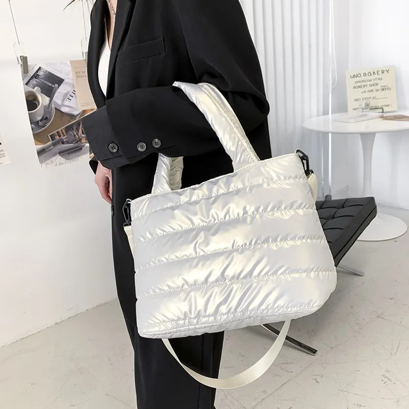 Puffertasche aus Satin