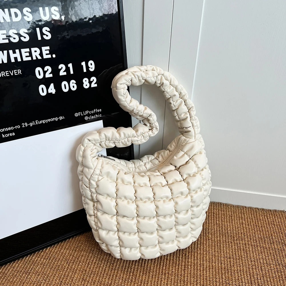 Scrunchie-Hobo-Tasche aus veganem Leder