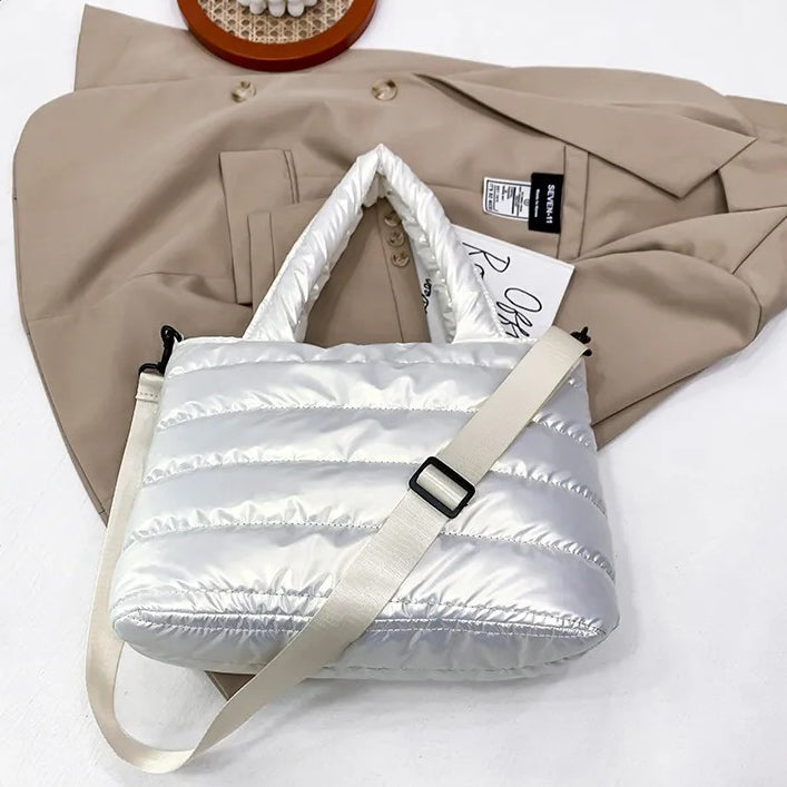 Puffertasche aus Satin