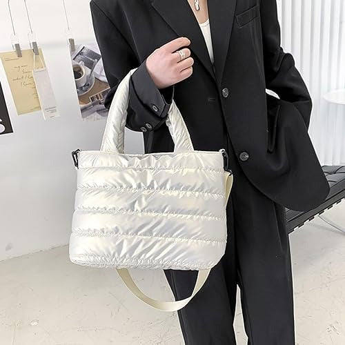 Puffertasche aus Satin