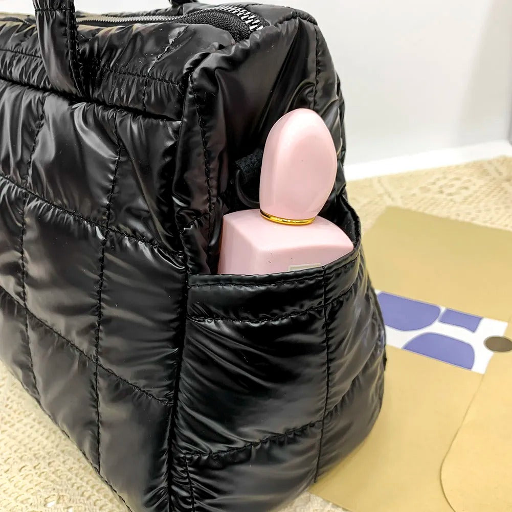 Reisetasche aus Satin