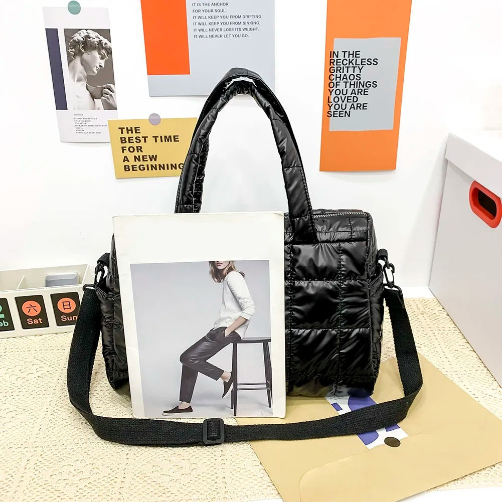 Reisetasche aus Satin