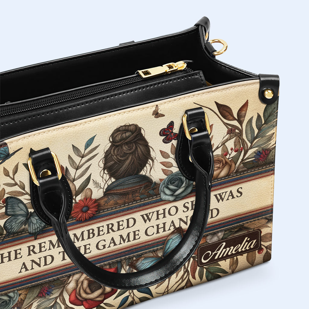 She Remembered - Schmetterling - Personalisierte Lederhandtasche - btf_remember_1 ag34