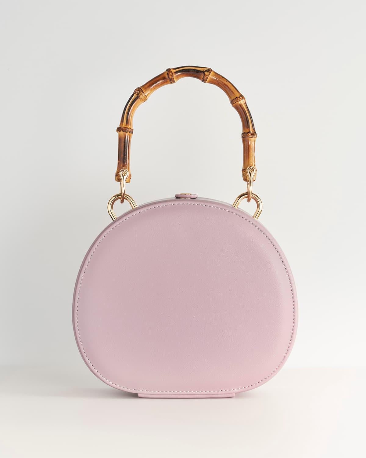 Lila Bambus-Tasche mit Henkel und Muschelstickerei