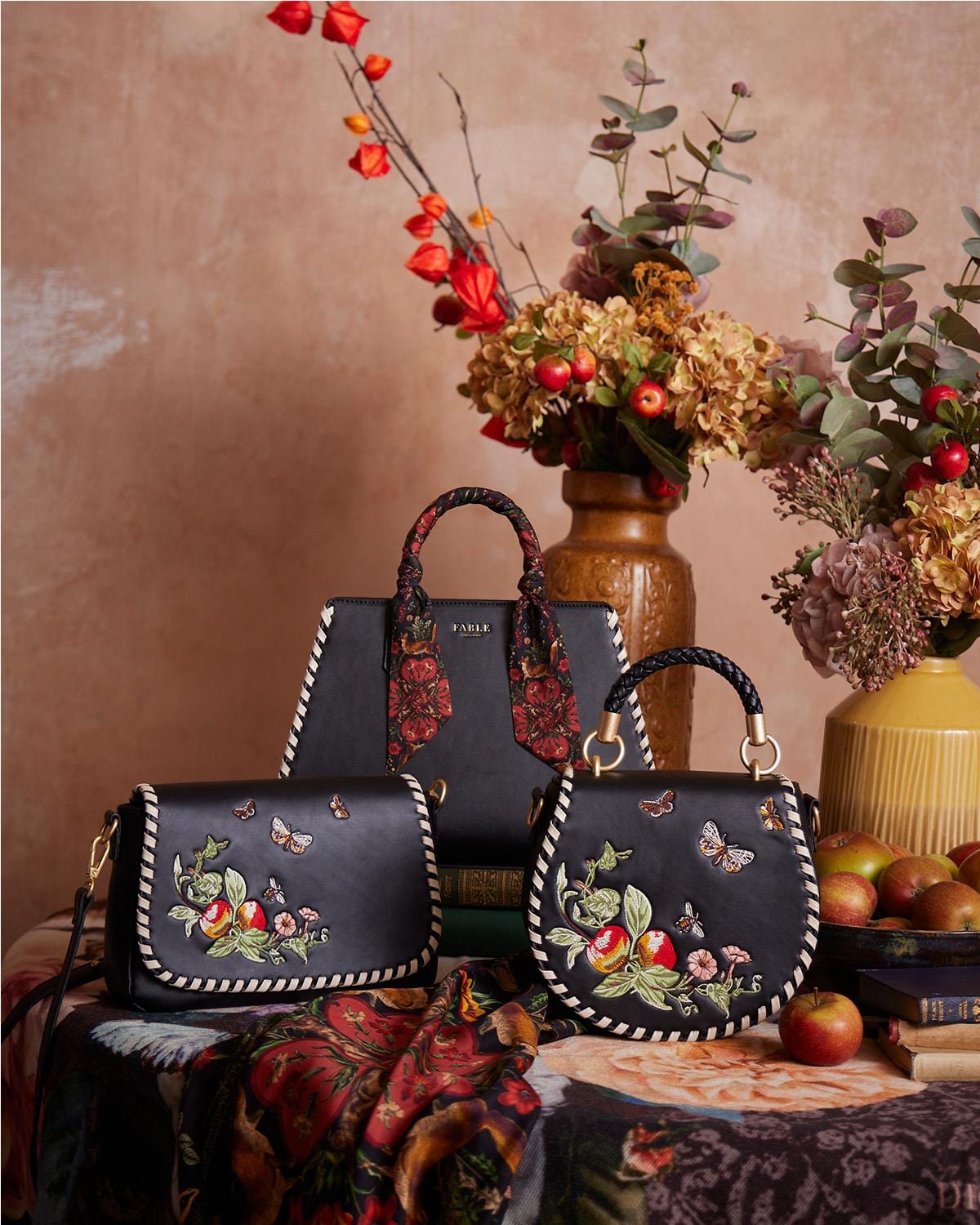 Gala Apple Leder Tote - Schwarz